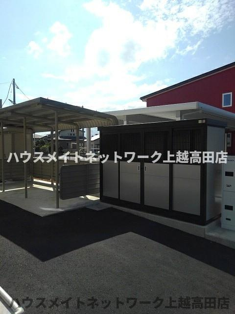 メルティー・アイⅣ　Ｂのその他共用部分|敷地内ゴミステーション（民間回収）・駐輪場
