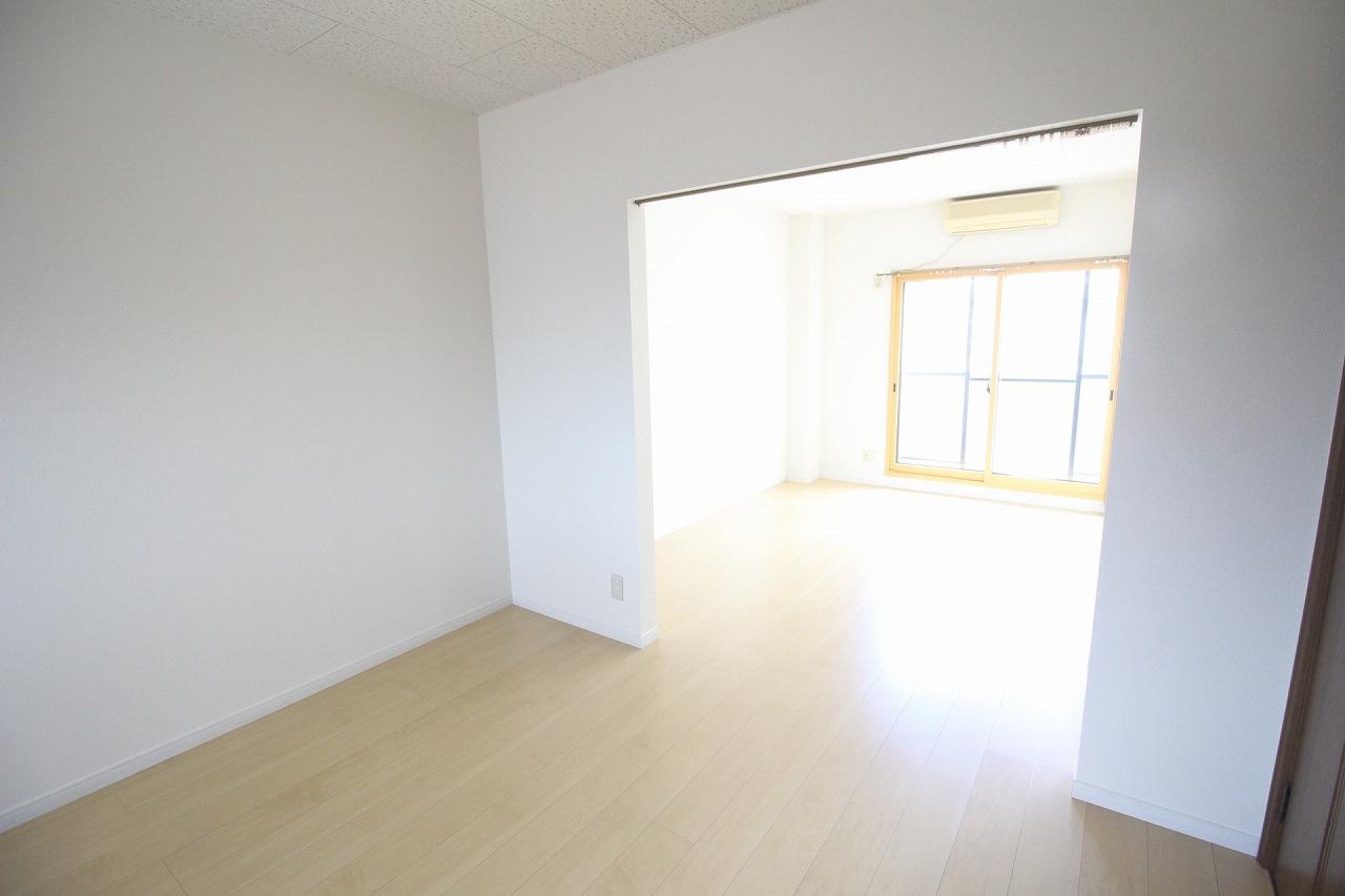 小山市東間々田２丁目のアパート|ＬＤＫは１４帖以上あります！（2020年6月撮影）
