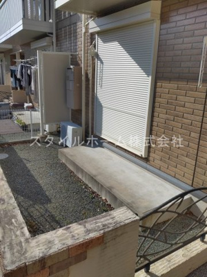【庭】 | ロイヤルコート小鷹野Ａ