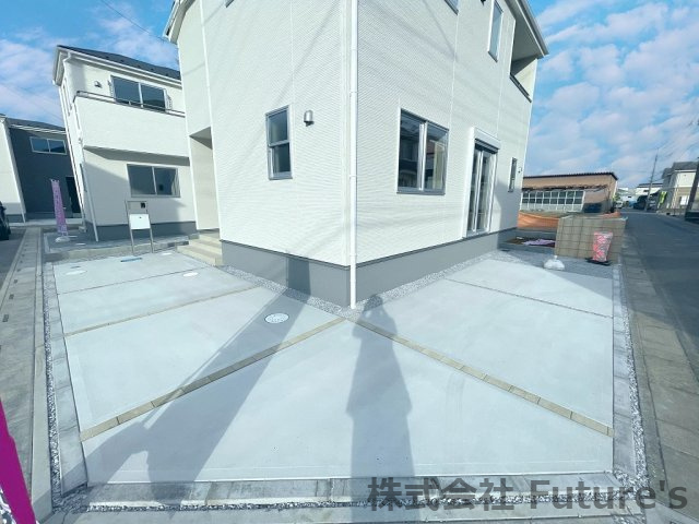 三郷市彦野1丁目　新築戸建　全7棟　7号棟の駐車場|カースペースL字に2台駐車可能です