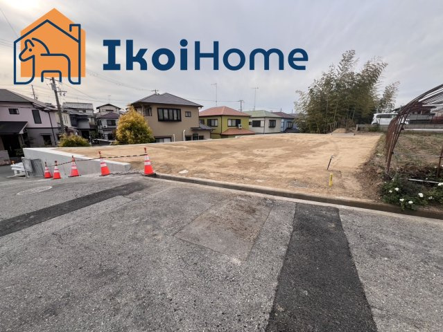 明石市太寺4丁目　2号地　土地の前面道路含む現地写真|"前面道路は6M幅で広々しています。駐車がし易く、車の対面のすれ違いも楽にできます。
"