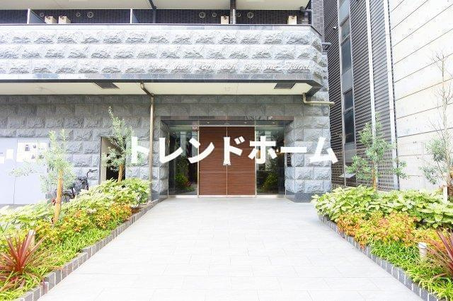 プレサンス谷町九丁目駅前のエントランス|選べる家電プランあり！！