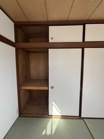 ちょっとした収納スペースも充実しています♪
