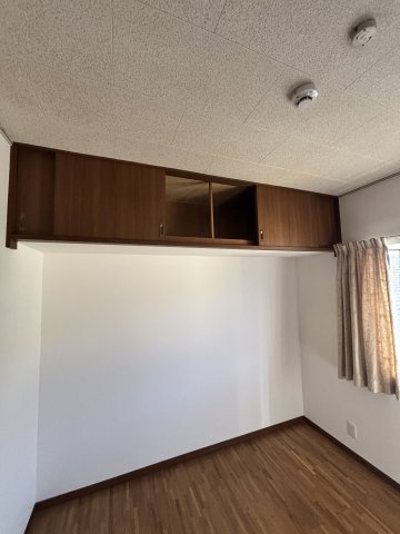 2階にも収納があります♪