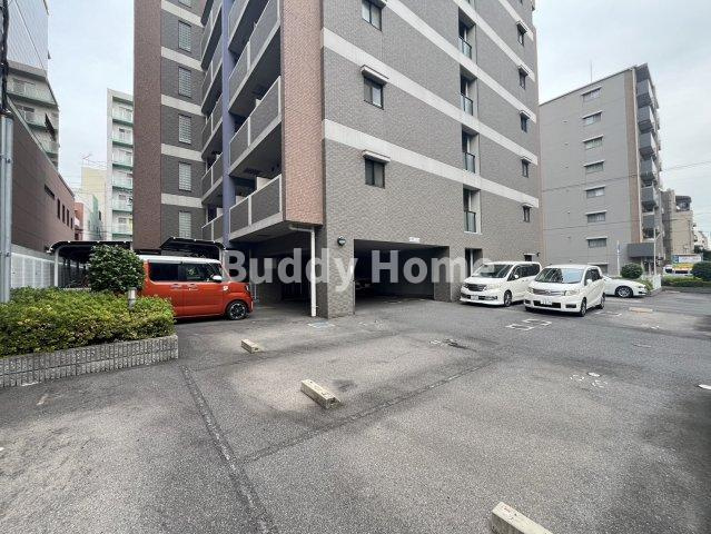 グランディール阪南町Ⅱ番館の駐車場