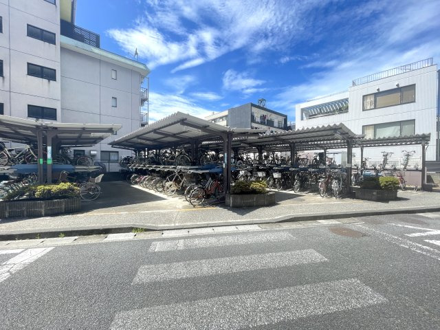 ライオンズガーデンシティ本八幡の外観