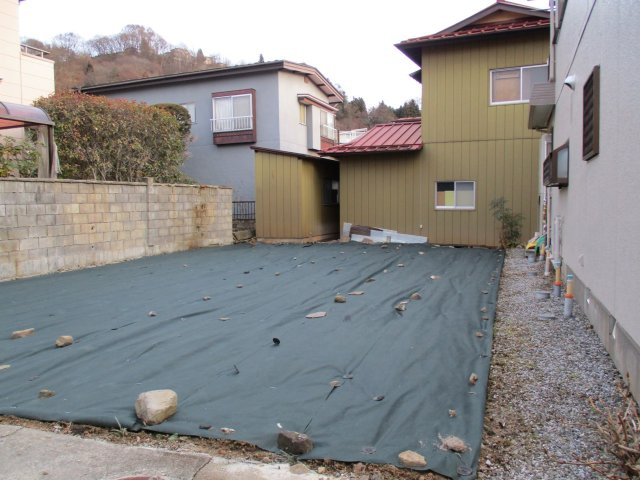 諏訪市湯の脇１丁目　売土地の外観