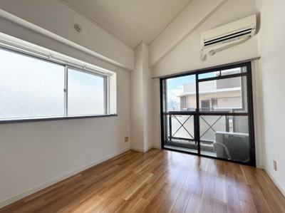 【居間・リビング】 | エレガンスハイツ駅東 | 別号室の写真になります。現況優先。