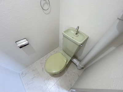 【トイレ】 | エレガンスハイツ駅東 | 別号室の写真になります。現況優先。