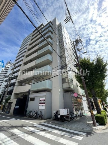 ウォブ本町ウエストの外観