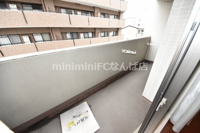 ウォブ本町ウエストのバルコニー