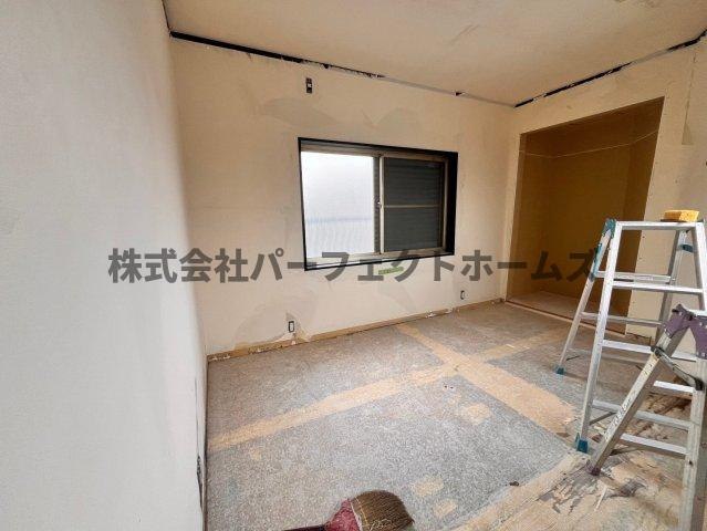 仁和寺本町BASE ガレージハウスの寝室