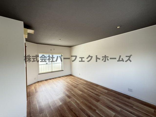 仁和寺本町BASE ガレージハウスの寝室