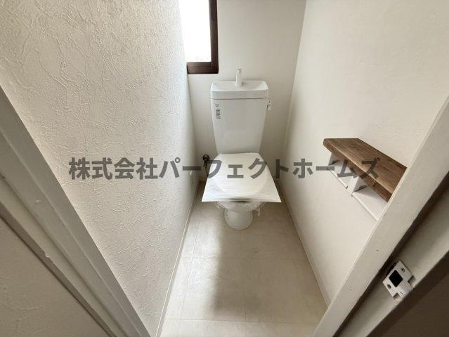 仁和寺本町BASE ガレージハウスの駐車場