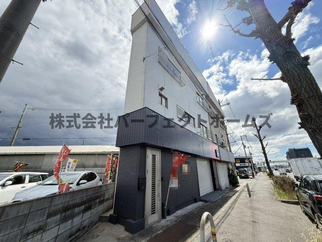 仁和寺本町BASE ガレージハウスの外観|外はこのようになっています