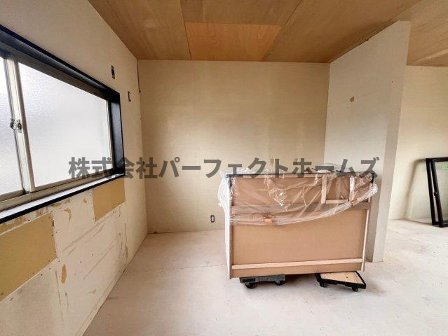 仁和寺本町BASE ガレージハウスのキッチン