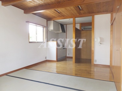 グアルダ1992の居間・リビング