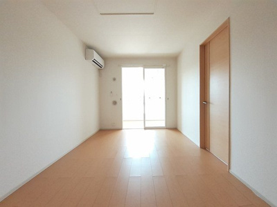 【居間・リビング】 | ファーストレーベン立野Ⅱ