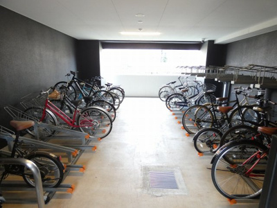 【駐車場】 | メイクスデザイン上前津