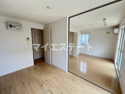 【洋室】 | フルール・プリムヴェール C