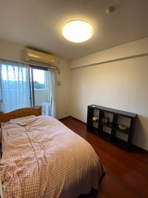 【洋室】 | プレミアムステージ本町 | 落ち着いた色調の洋室です