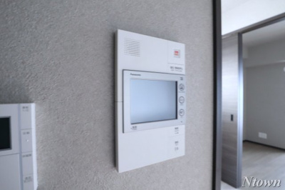 【セキュリティ】 | プレサンスロジェ栄三丁目 | モニター付きインターホンです