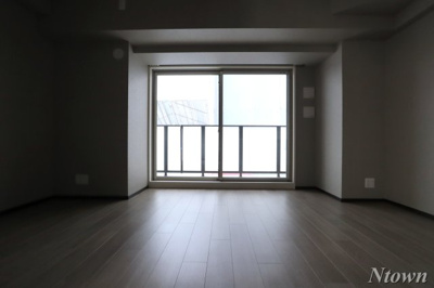 【居間・リビング】 | プレサンスロジェ栄三丁目 | 使いやすい居間です