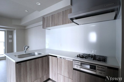 【キッチン】 | プレサンスロジェ栄三丁目 | お料理しやすいキッチンです