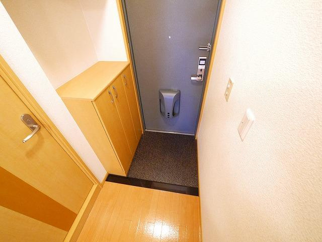 アスールの玄関|落ち着いた玄関です