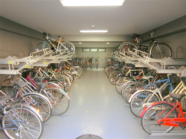 ルーブル大鳥居伍番館のその他共用部分|屋根付きの駐輪場