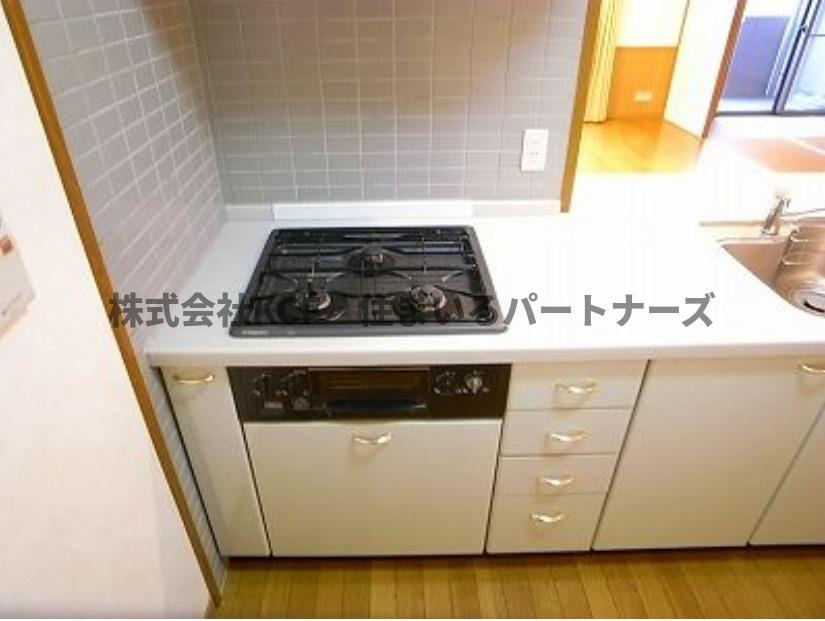 モントーレ久留米セントラルパークのキッチン|コンパクトなキッチンで掃除もラクラク