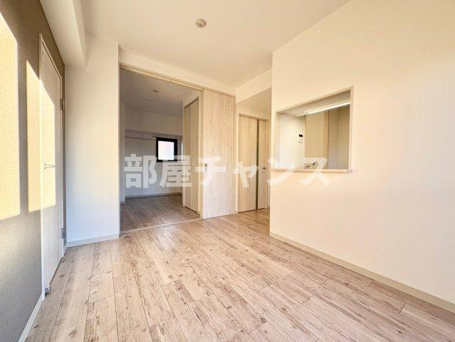 ヴィラエーデル名駅の居間・リビング