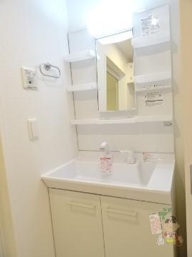 ラウレア福田　Ａの洗面所|洗面