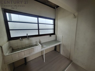 作業スペースが広いです。