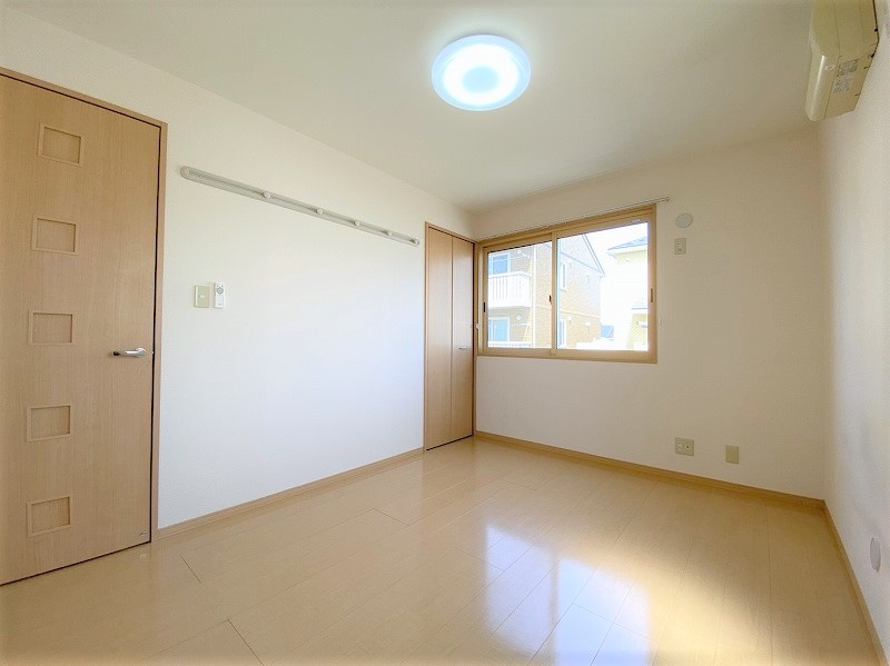 アジュールＢの洋室