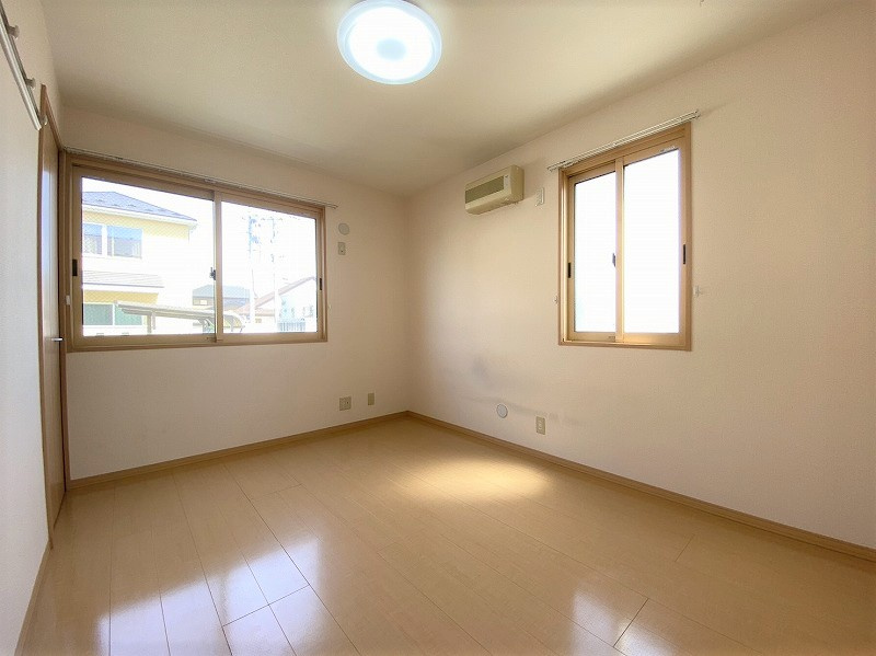 アジュールＢの洋室