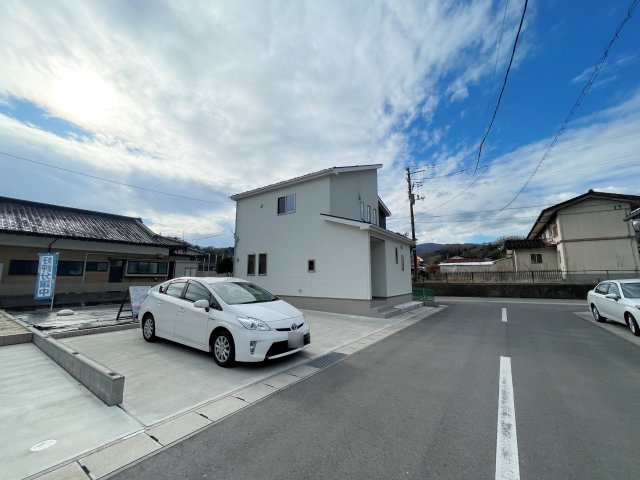 中古戸建・未入居戸建　いわき市内郷内町前田　内町小・内郷第二中の前面道路含む現地写真