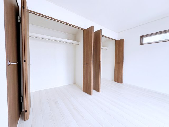 いわき市平幕ノ内　AiTOWN　全21棟の収納|大容量の収納！ハンガーパイプもついているので干した洗濯物をそのままかけることができる！