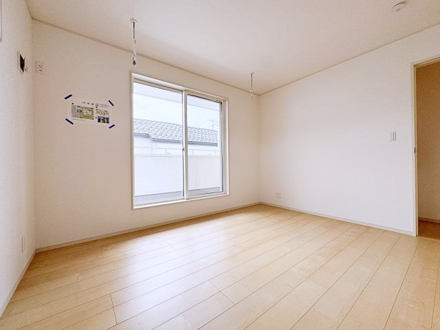 いわき市平幕ノ内　AiTOWN　全21棟の洋室|物干家具が付いているので屋内でも干すことができます！