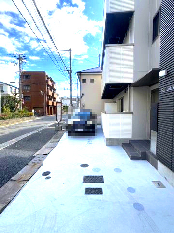 ソリティア芦屋西の駐車場
