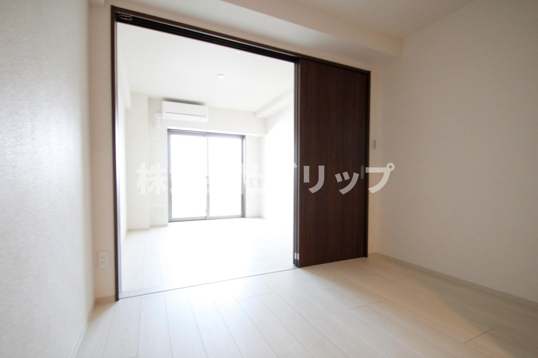 ソナーレ横浜の居間・リビング