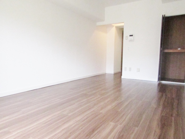 グランディア・ミ・アモーレ宝塚南口の居間・リビング