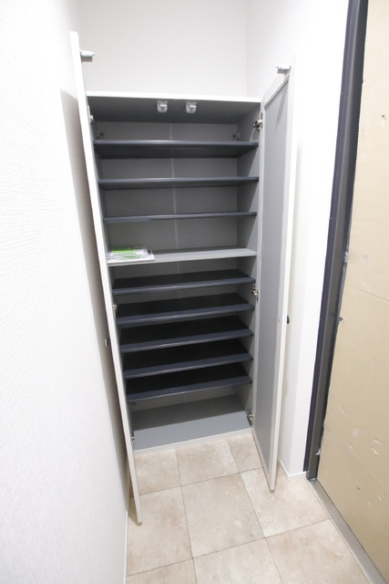 ※別室参考写真◆たっぷり収納できるシューズボックス◆