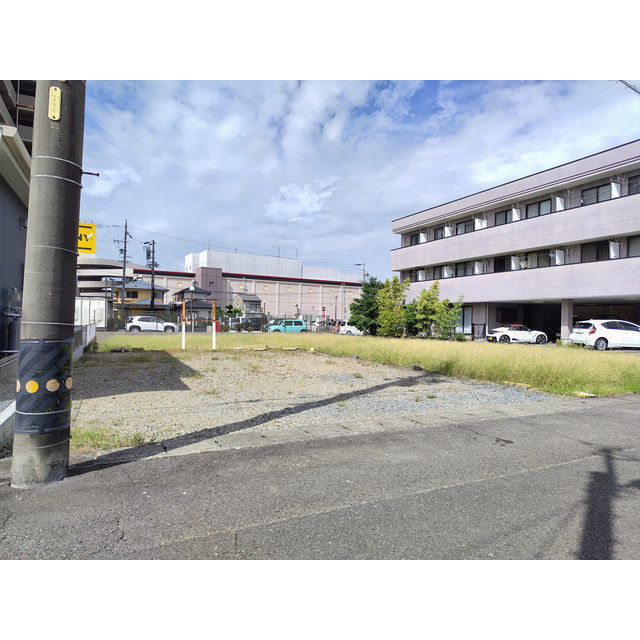 岐阜市加納竜興町１丁目の駐車場のその他