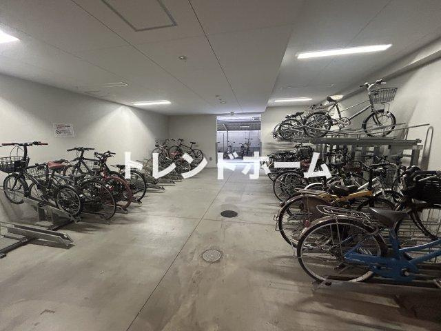 クリスタルグランツ難波Ⅱの駐車場|選べる家電プランあり！！