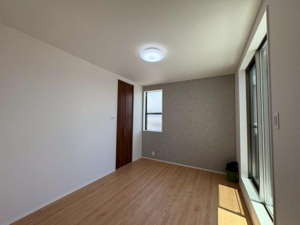 和歌山市和歌浦中1-1　新築戸建の洋室