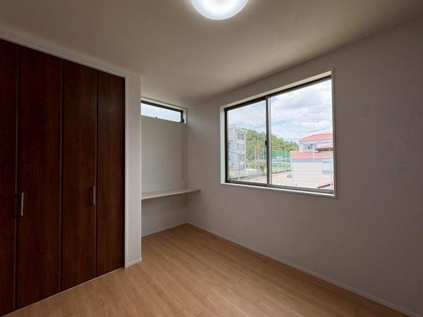 和歌山市和歌浦中1-1　新築戸建の洋室