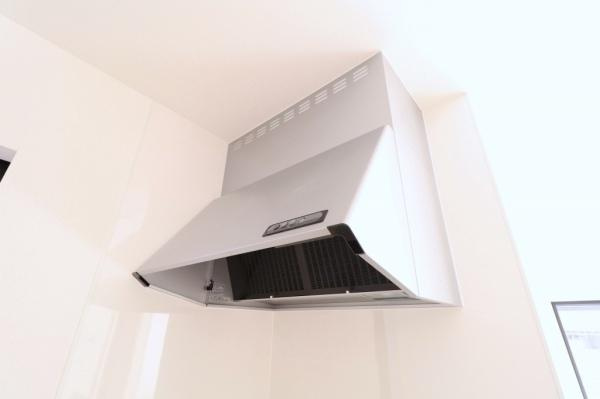 宮崎市恒久９期ー２　新築戸建のキッチン|【キッチン】
お掃除も楽ちんなレンジフード付きキッチン！