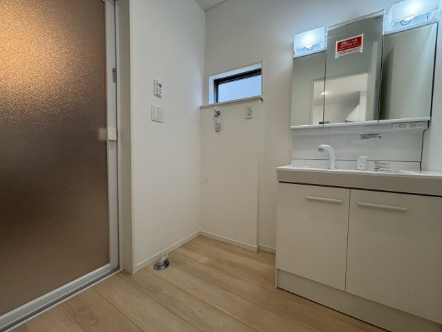 【独立洗面台】