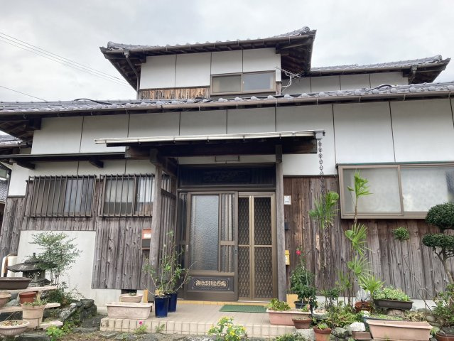 西条市中野734-2　中古